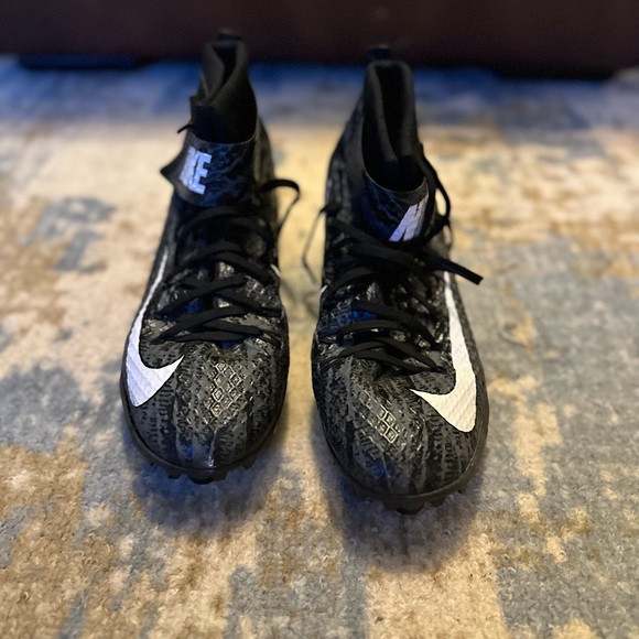 nike lunarbeast shark football cleats